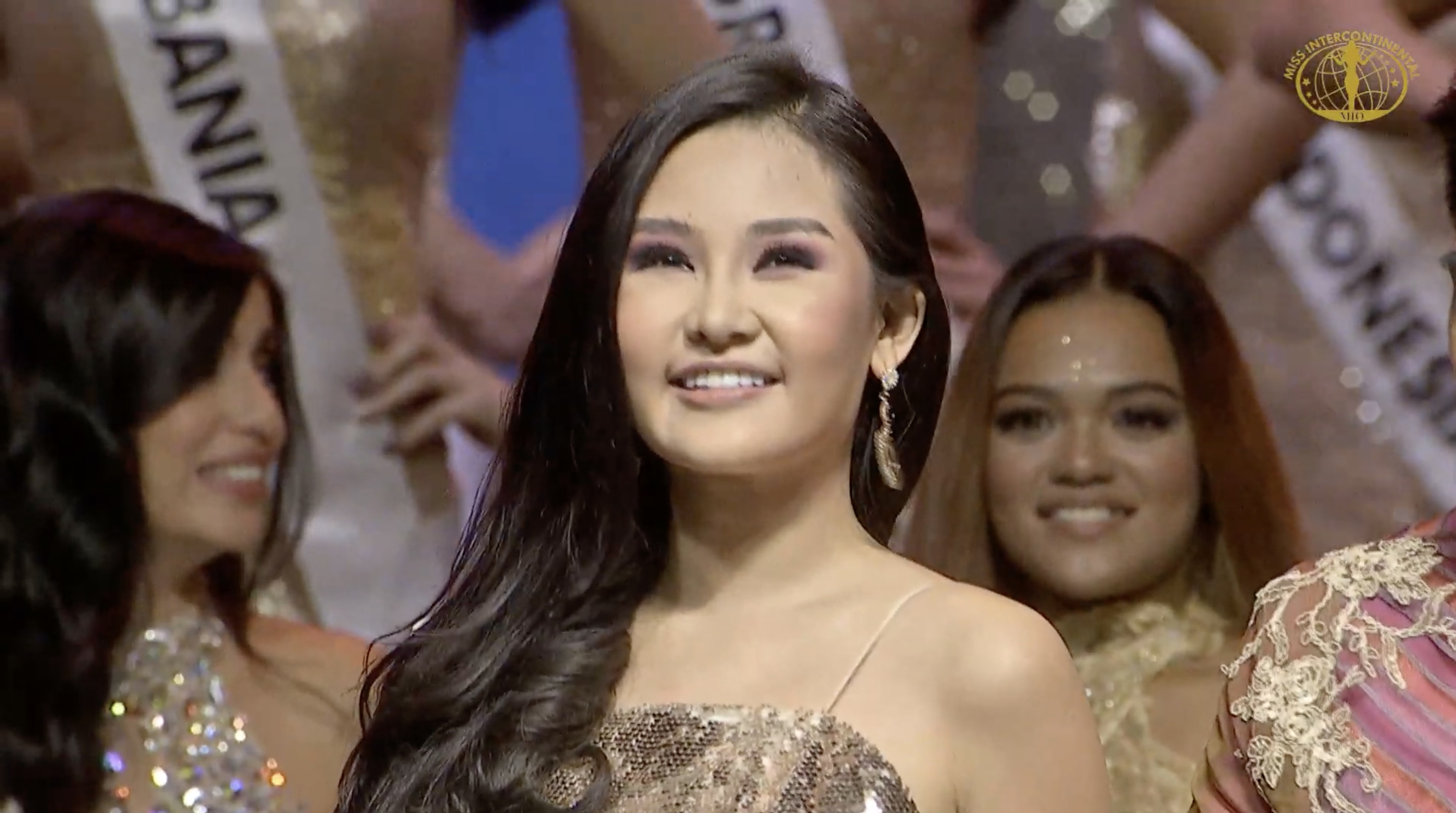 Le Au Ngan Anh tu hoa hau thi phi den a hau 4 Miss Intercontinental hinh anh