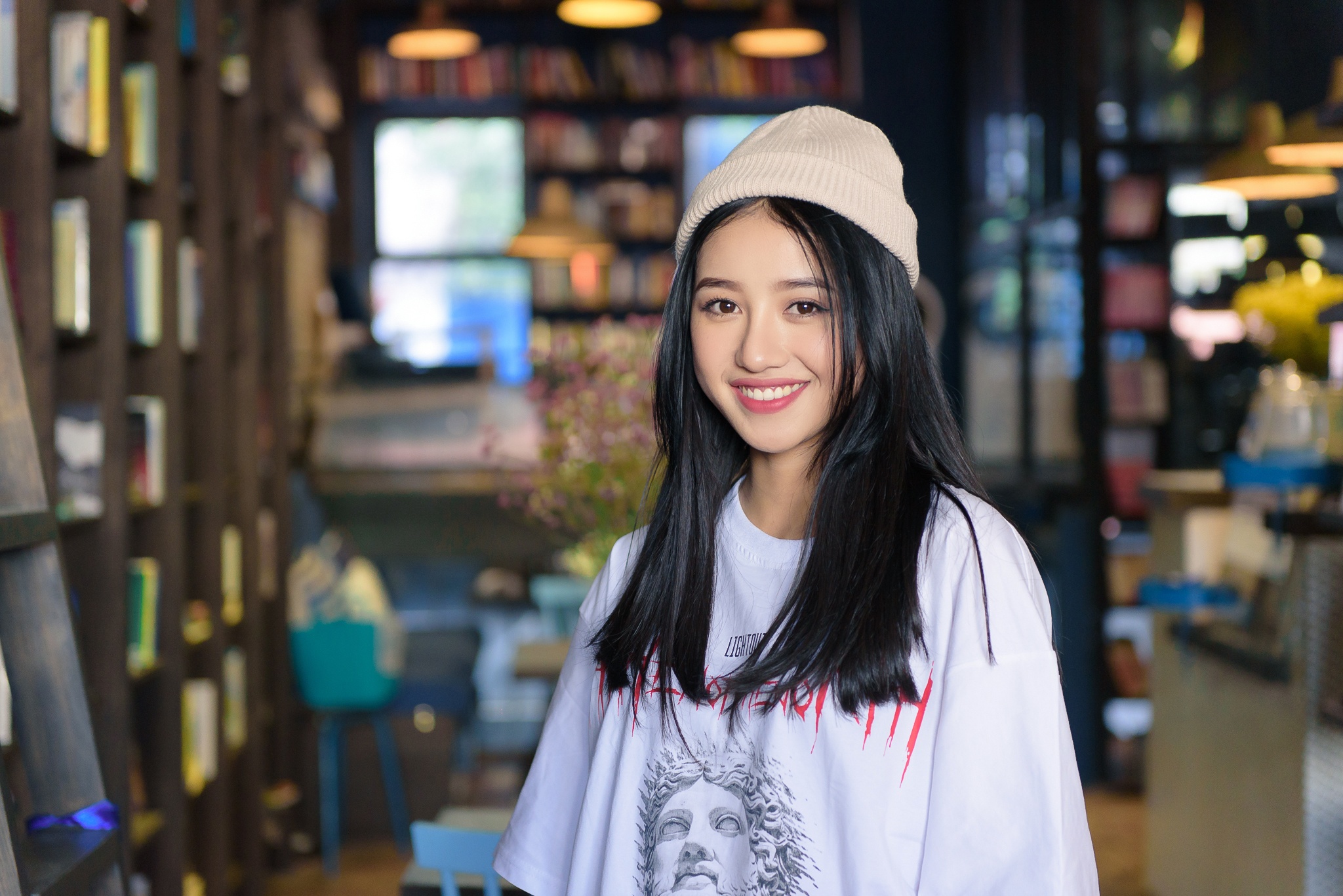 Trinh Thao Thang nam ruc ro anh 1