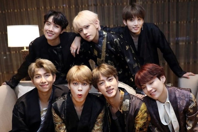 Phia cong ty len tieng vu fan cuong dot nhap phong khach san cua BTS hinh anh