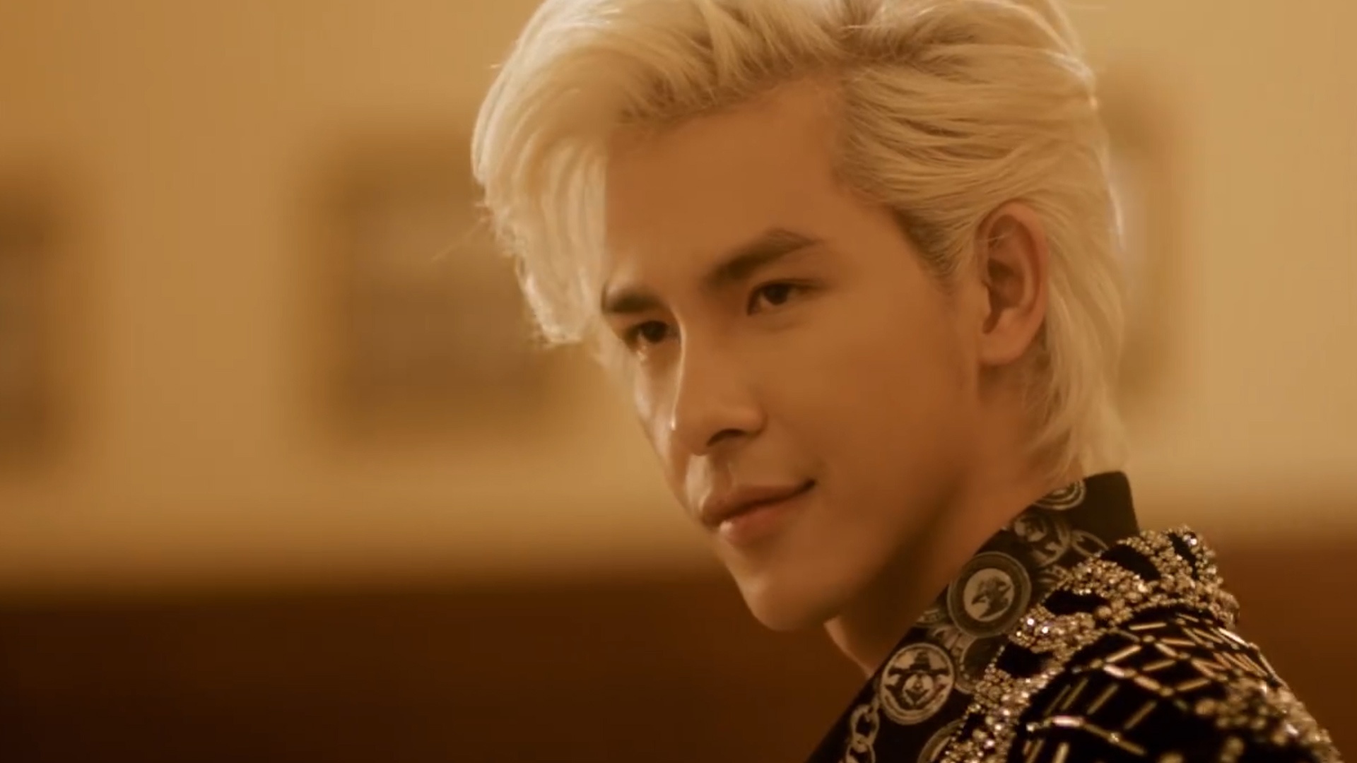 Nhung MV gay tranh cai cua Chi Pu, Bao Anh do Denis Dang thuc hien hinh anh