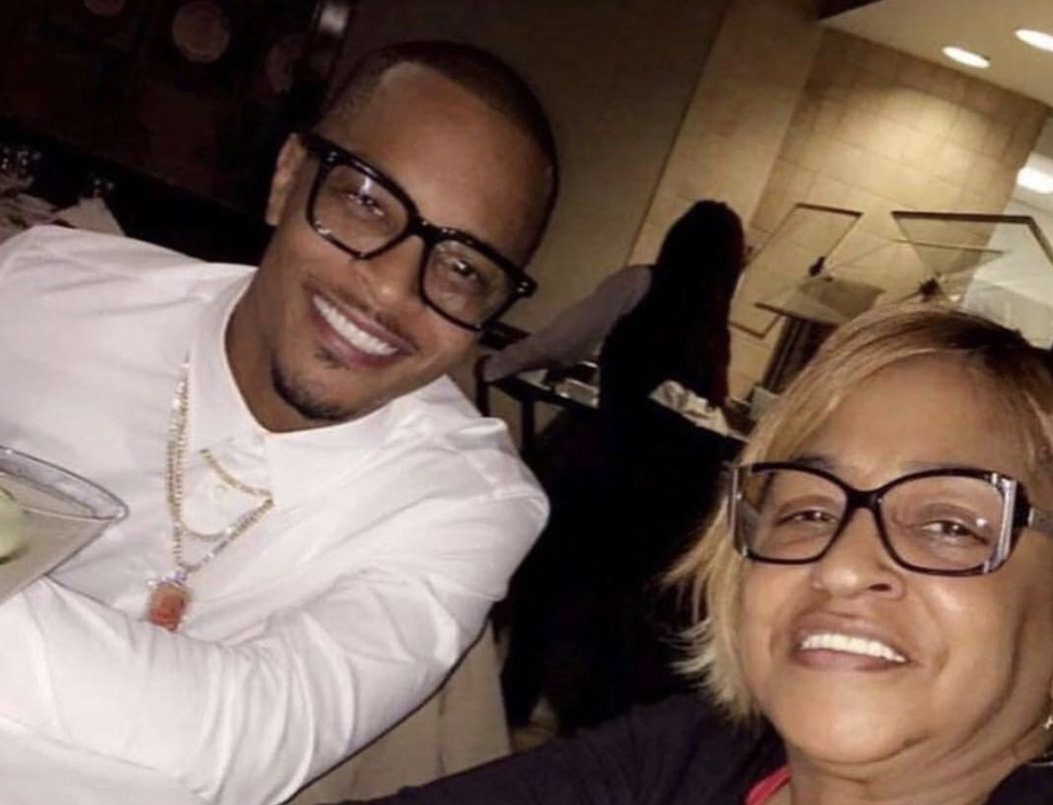 Rapper T.I. dau kho sau tai nan thuong tam cuop di chi gai anh 1