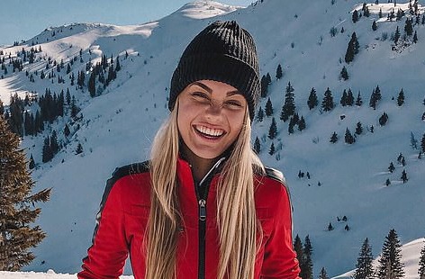 Hoa hau Hoan vu tuoi teen dot tu o tuoi 19 khi di nghi mat hinh anh