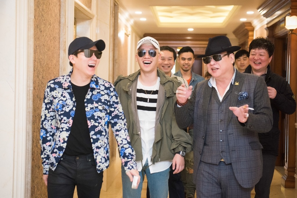 Moi quan he than thiet cua Seungri voi tap doan Tan Hoang Minh anh 3