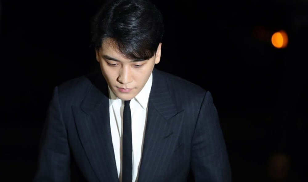 Canh sat xac nhan Seungri phat tan video nong cua gai mai dam hinh anh