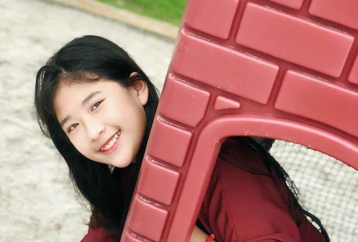 Con gai ut Hong Van cang lon cang xinh dep anh 3