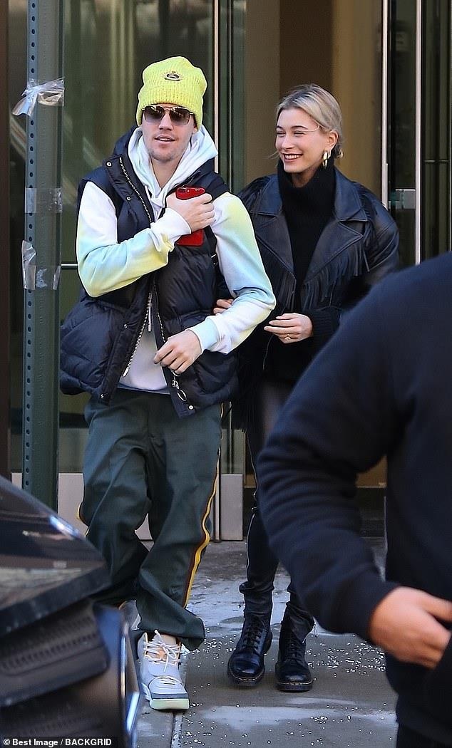 Justin Bieber va Hailey Baldwin hanh phuc anh 7