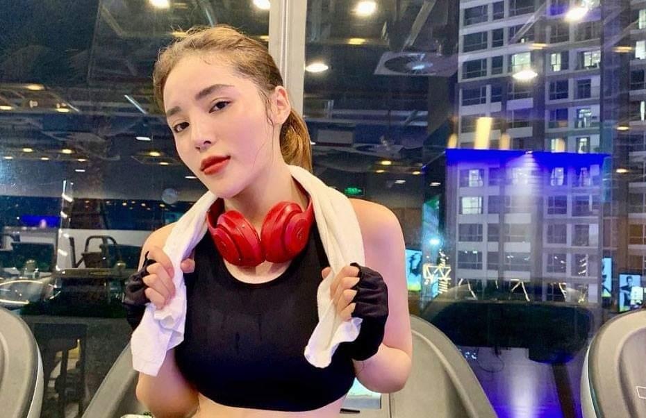 Ky Duyen dap tra the nao khi bi hoi ve on ao hut bong cuoi? hinh anh