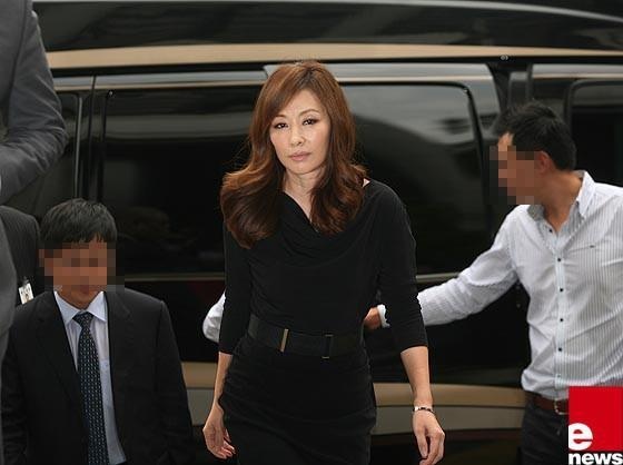 Lee Mi Sook lan dau len tieng ve vu Jang Ja Yeon anh 1