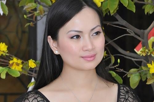 Ca si Ha Phuong chiu chi phi dua thi the Anh Vu ve que anh 1