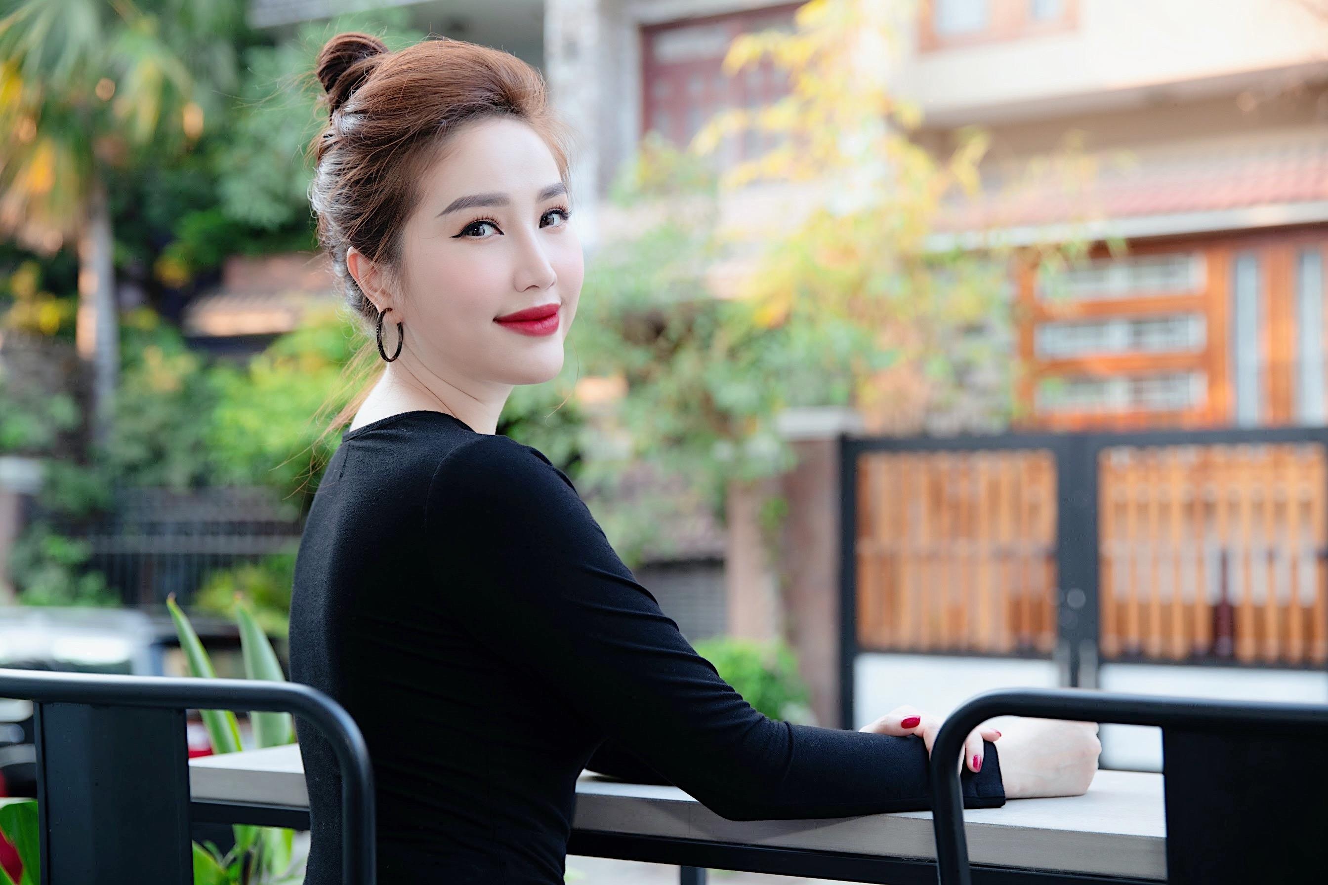 Bao Thy tiet lo muc cat-xe hien tai cao gap 3 lan anh 5