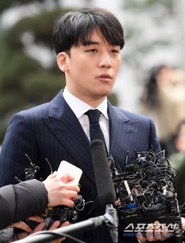 Cảnh sát xin lệnh bắt giữ Seungri ảnh 1 Canh sat xin lenh bat giu Seungri anh 1