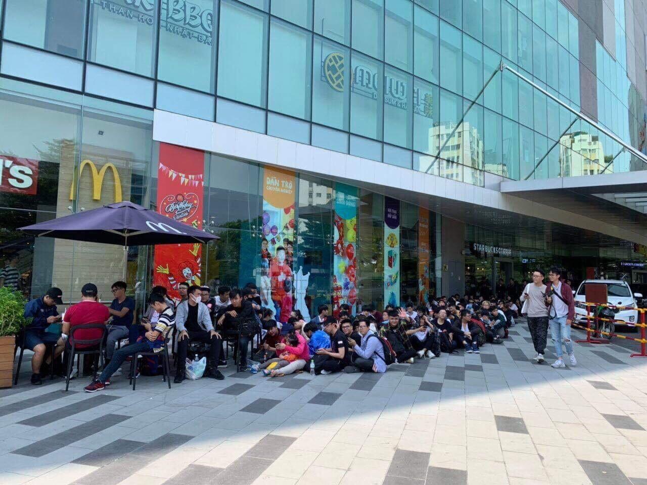 Fan xep hang giua trua cho xem Avengers: Endgame anh 3