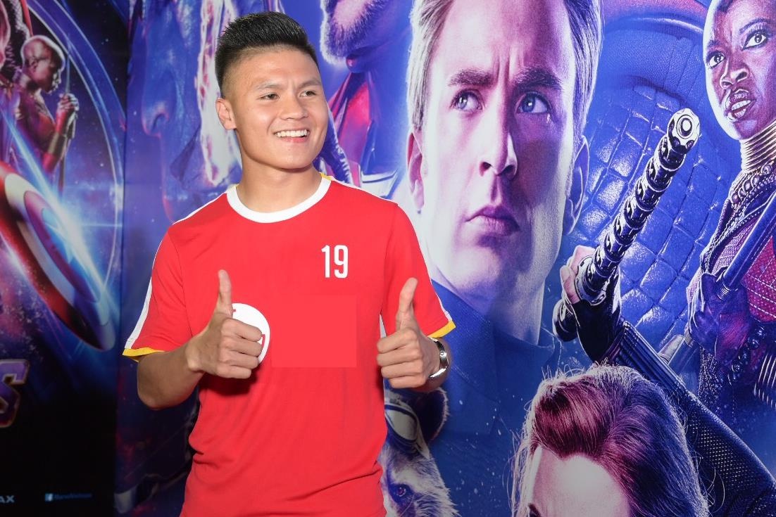 Quang Hai, Huynh Lap va dan sao Viet do bo tham do 'Avengers: Endgame' hinh anh