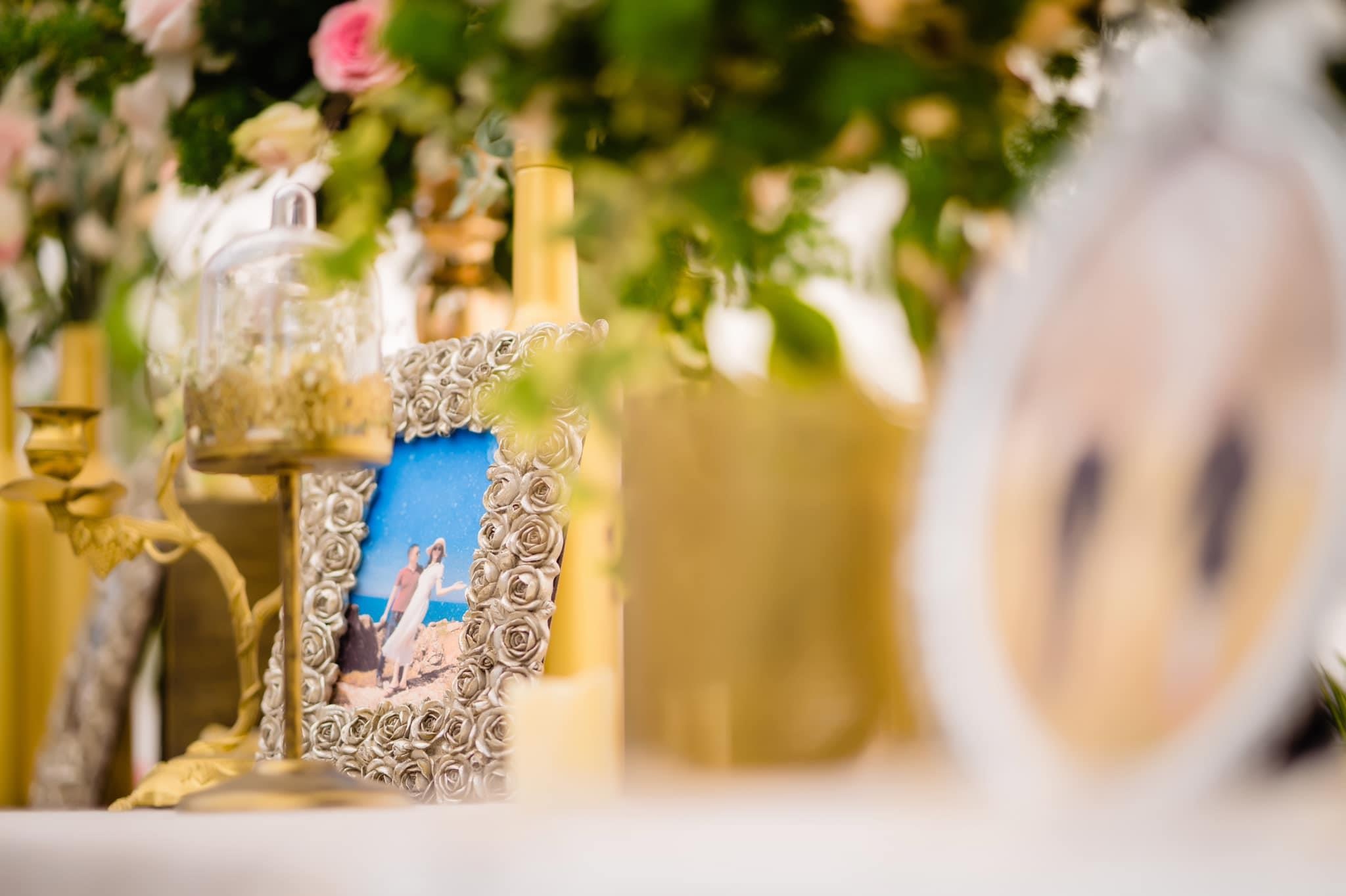 Ca si 'ban sao Ho Ngoc Ha' dinh hon voi ban trai bi mat anh 7