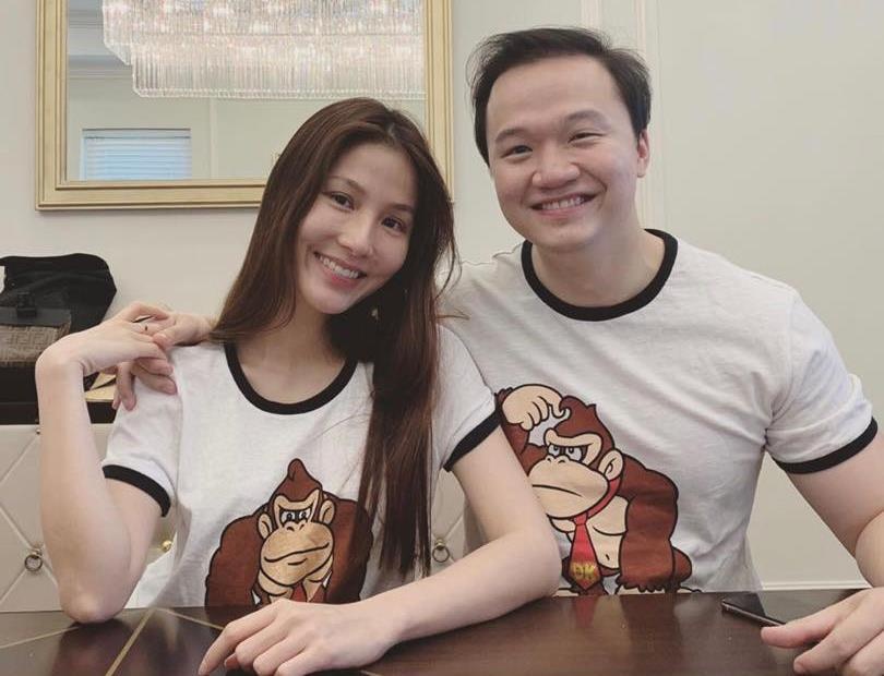 Diem My 9X dang anh ben ban trai, cau mong binh an hinh anh