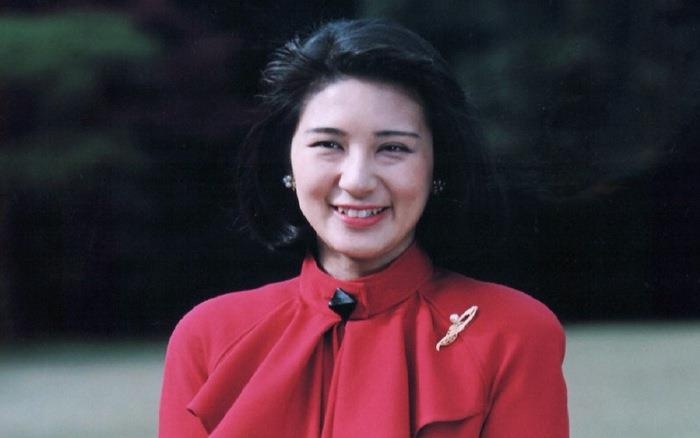 ngoi truong cua tan hoang hau nhat ban anh 8