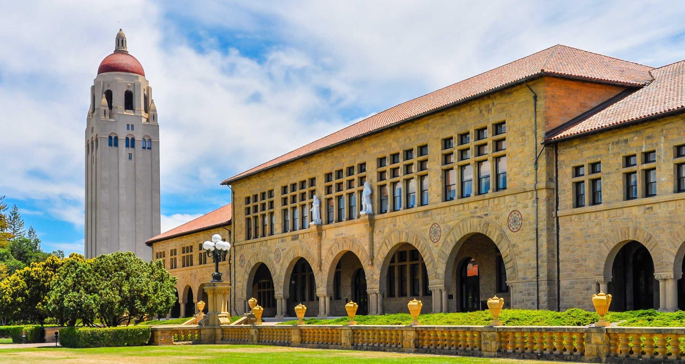 truong dai hoc co nhieu ty phu anh 2