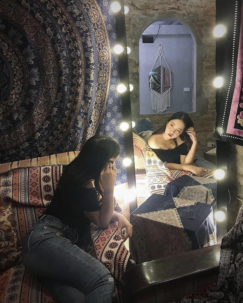 quan ca phe bohemian anh 2