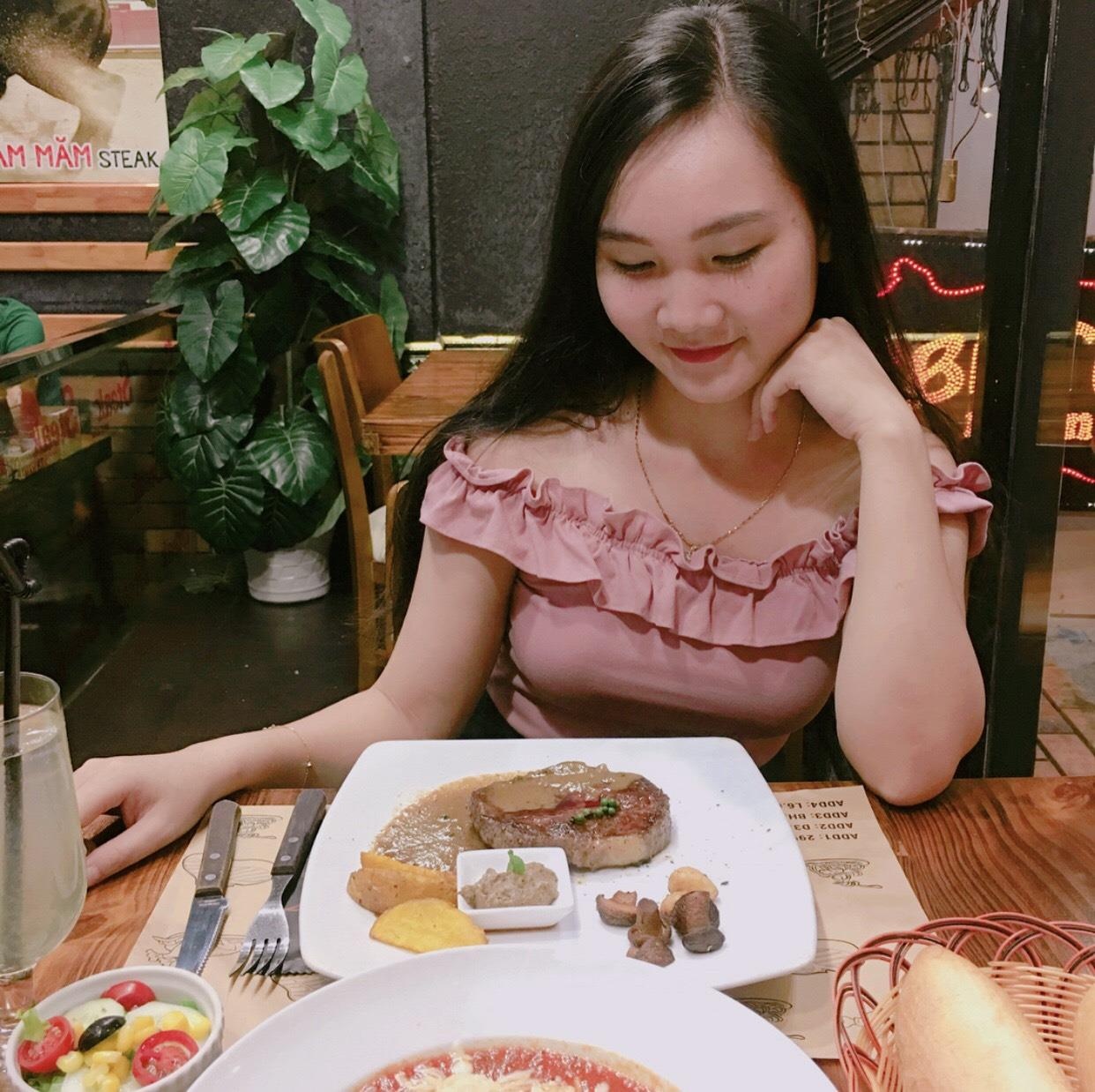 nha hang bit tet anh 8