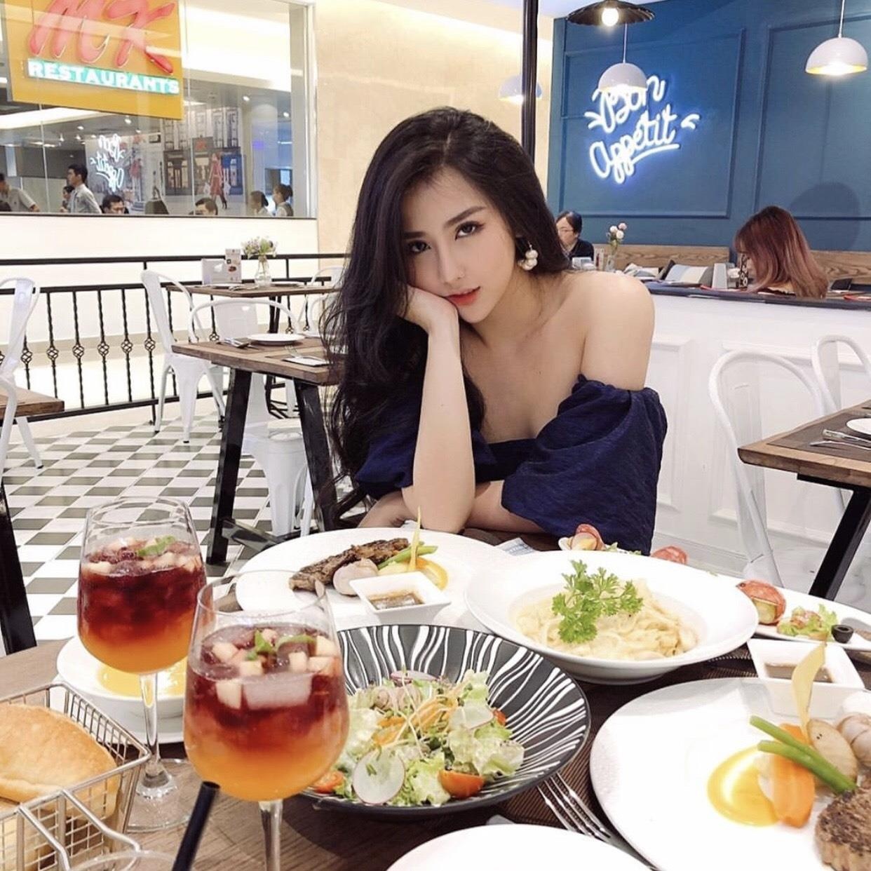 nha hang bit tet anh 1