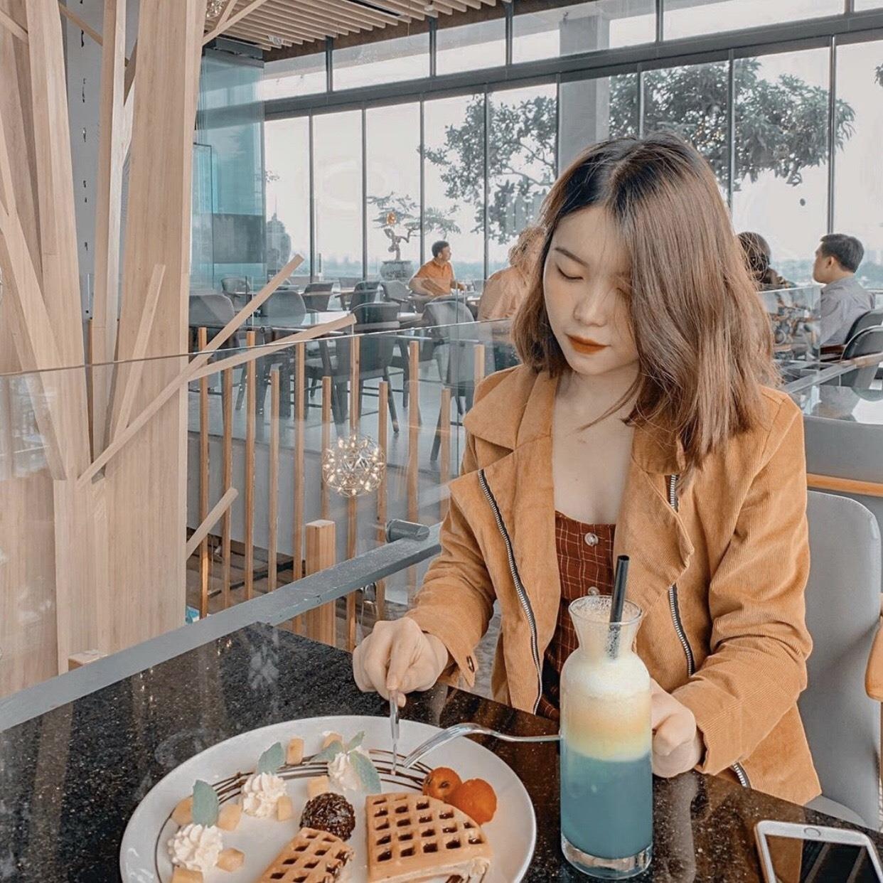 nha hang tren cao anh 21