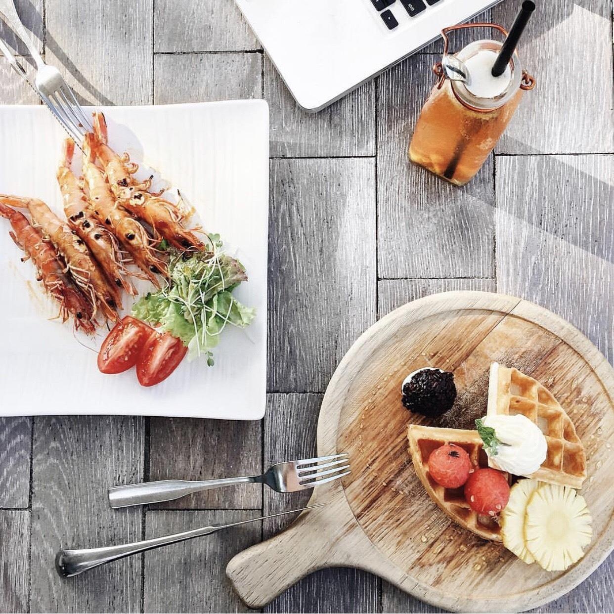 nha hang tren cao anh 22