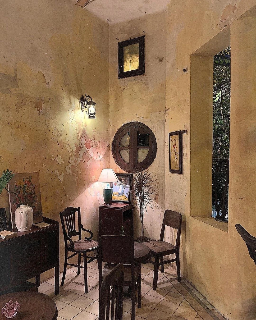 ca phe biet thu anh 2