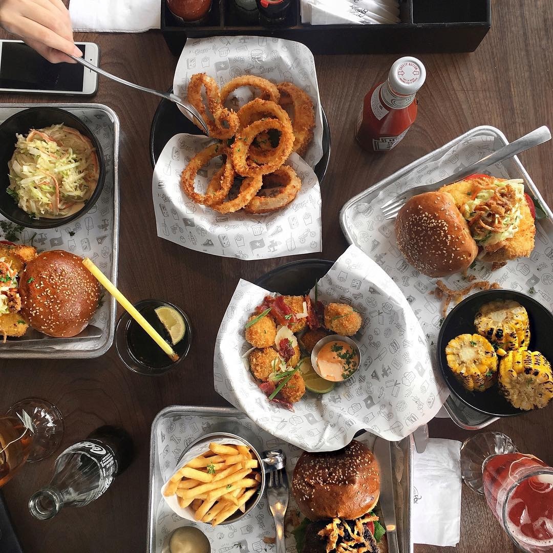 nha hang phong cach My anh 7