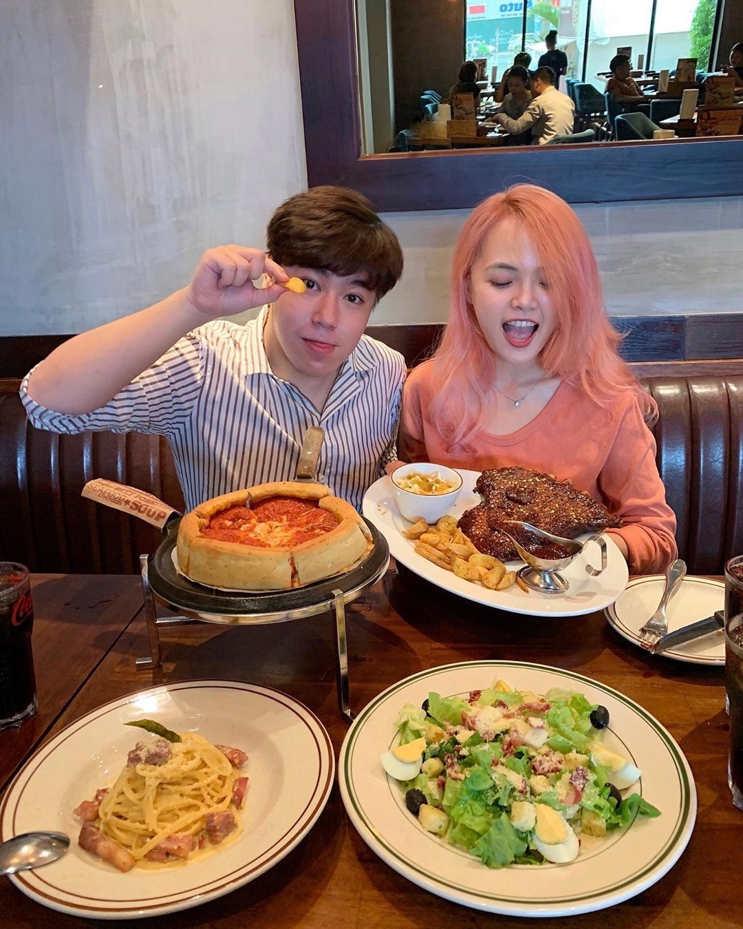 nha hang phong cach My anh 9