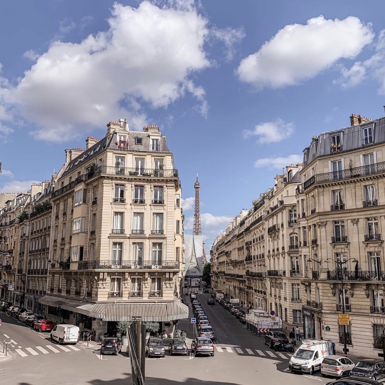 khach san paris anh 11