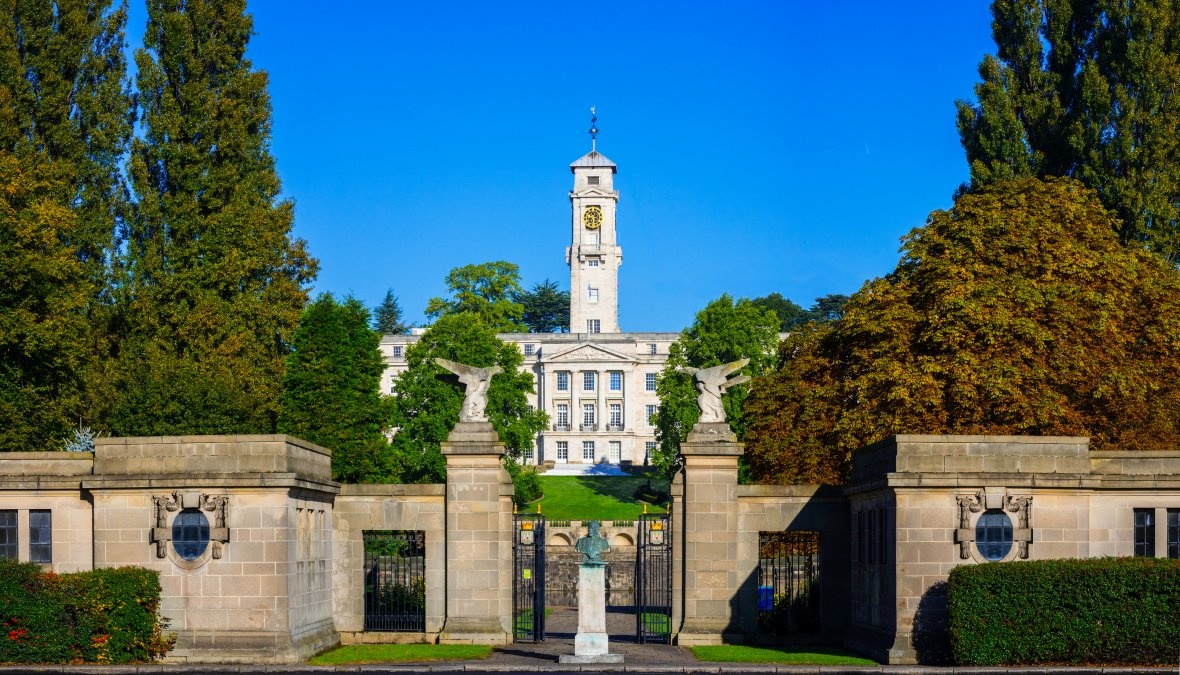 truong dai hoc mang lai co hoi viec lam anh 10