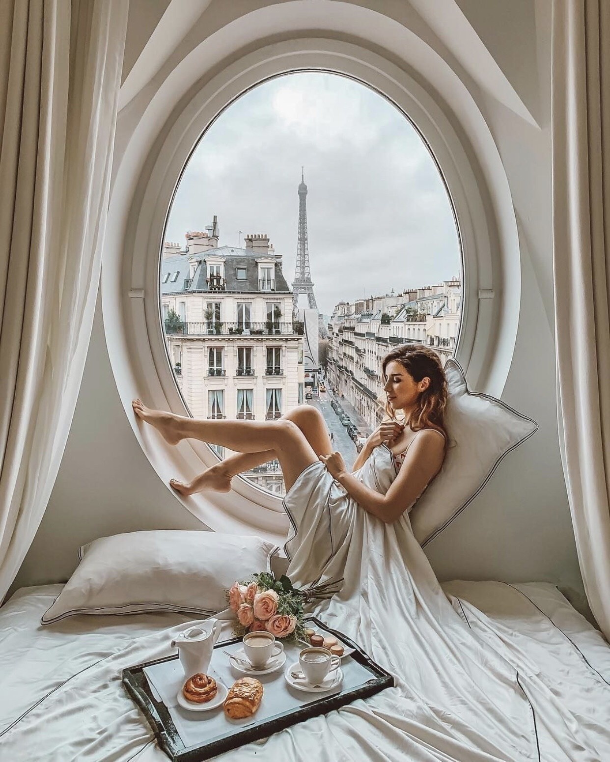 khach san paris anh 5