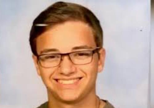 Nam sinh 16 tuoi tu sat vi bi ban be che gieu tren mang xa hoi hinh anh