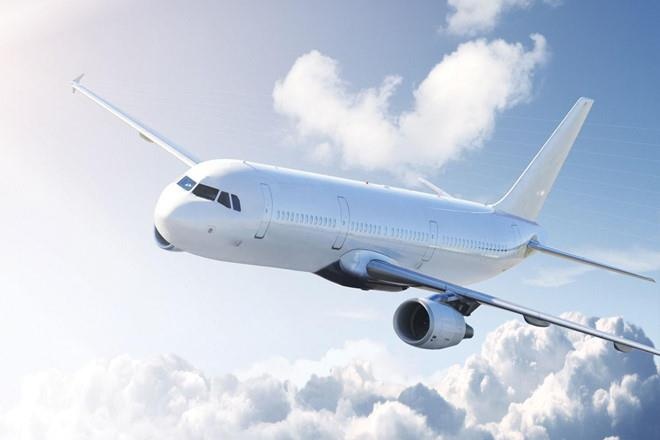 Vi sao may bay luon bay theo duong cong? hinh anh