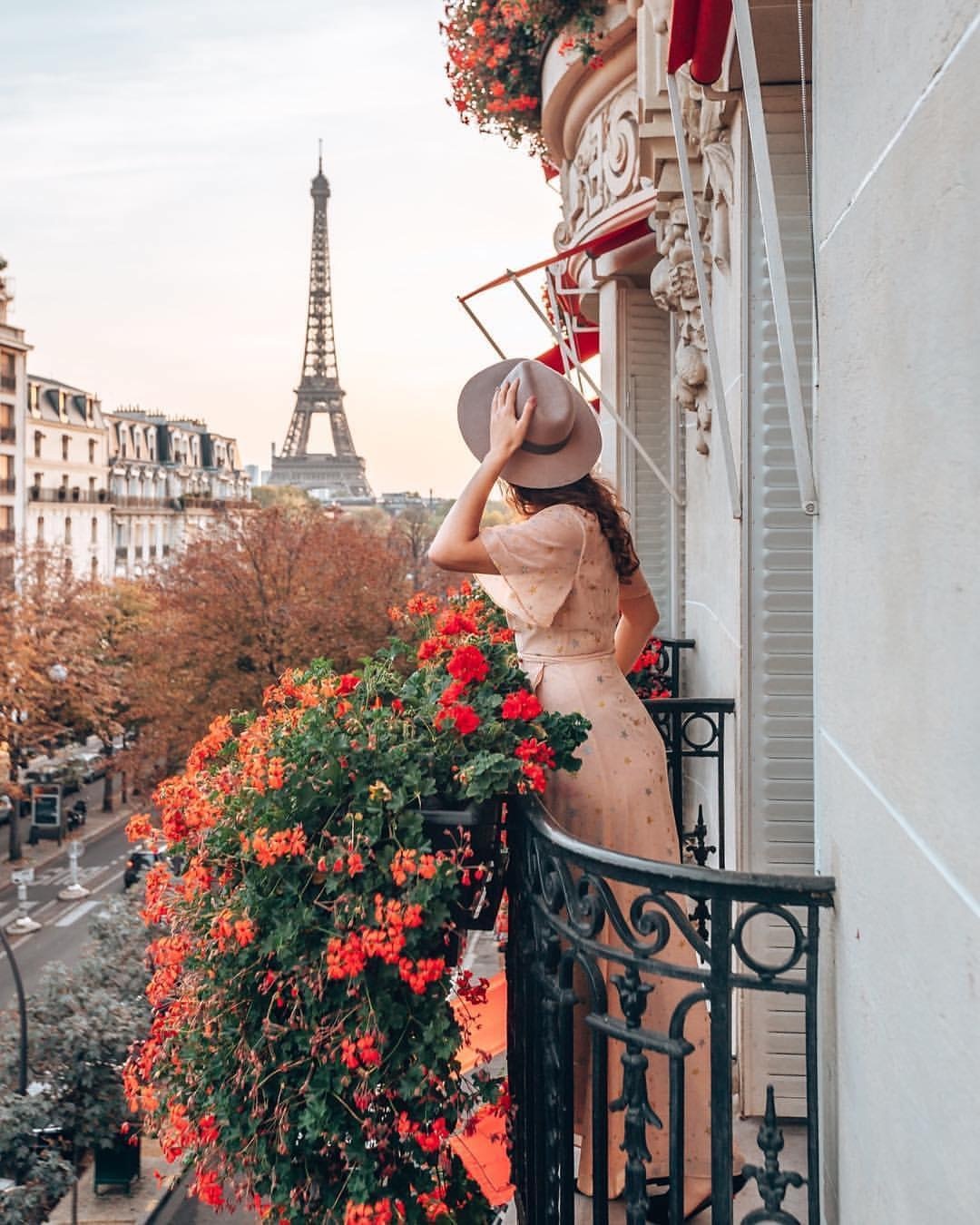 khach san paris anh 8