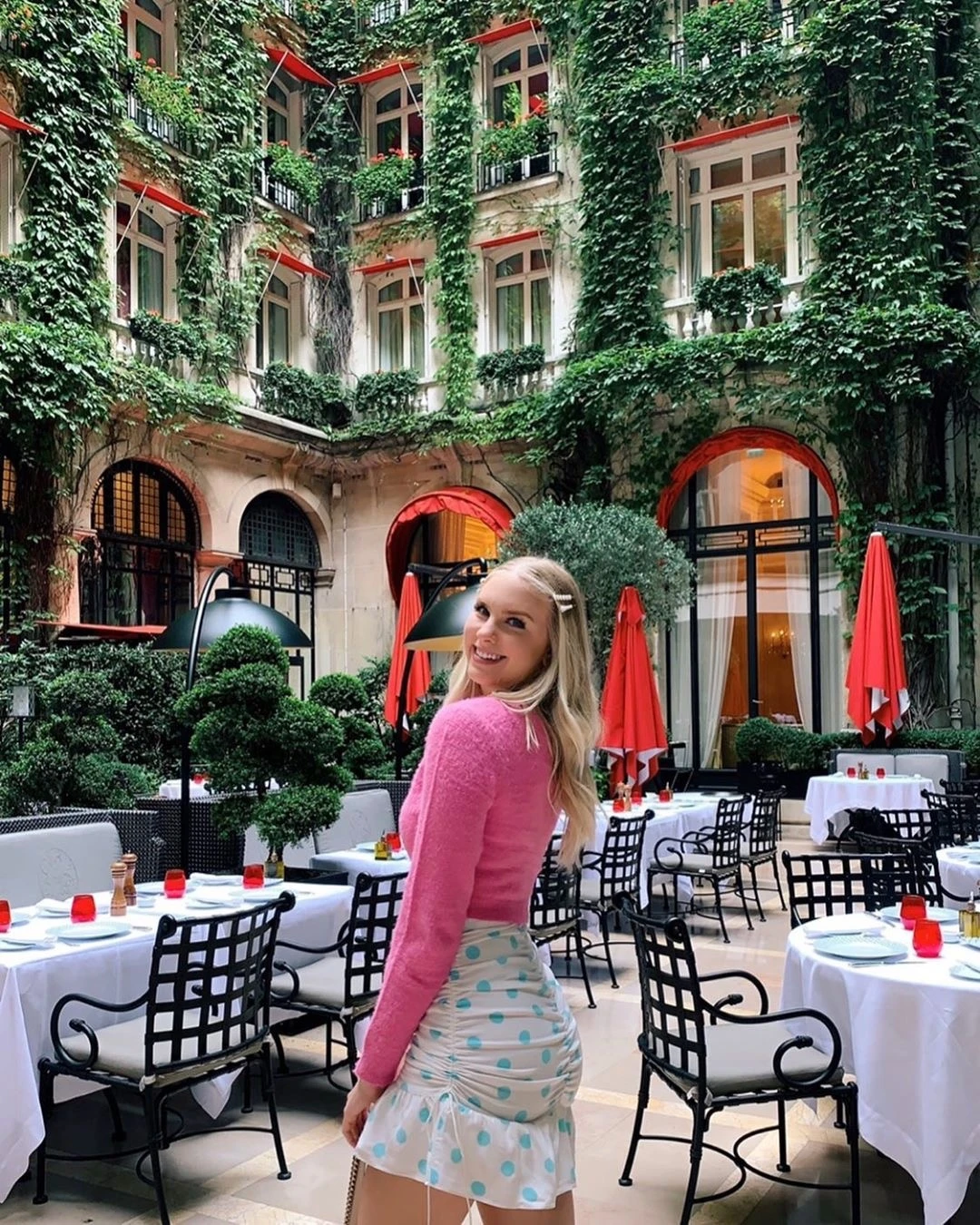 khach san paris anh 11