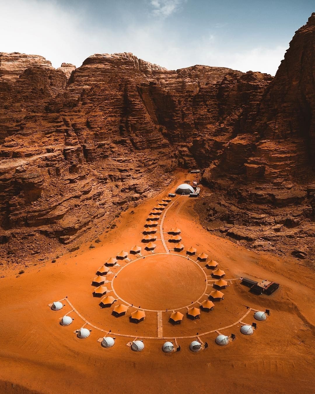 khach san doc dao anh 1