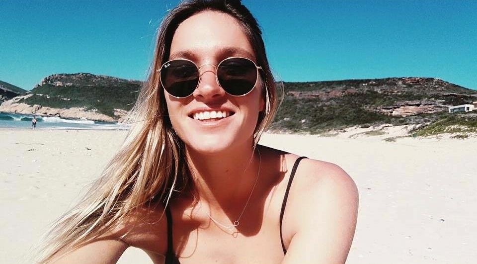 Nu giao vien mat viec vi quan he bat chinh voi hoc sinh hinh anh