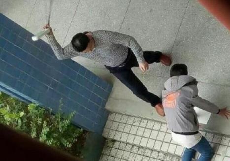 Bat hoc sinh an rac va nhung hinh phat bi len an hinh anh