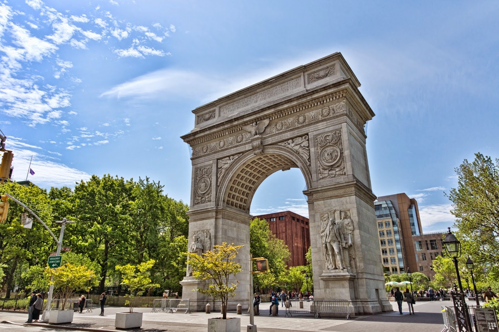 truong dai hoc co nhieu nu ty phu anh 4