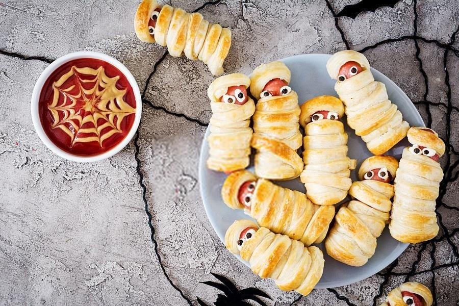 Nhung mon an khong the thieu trong le hoi Halloween hinh anh