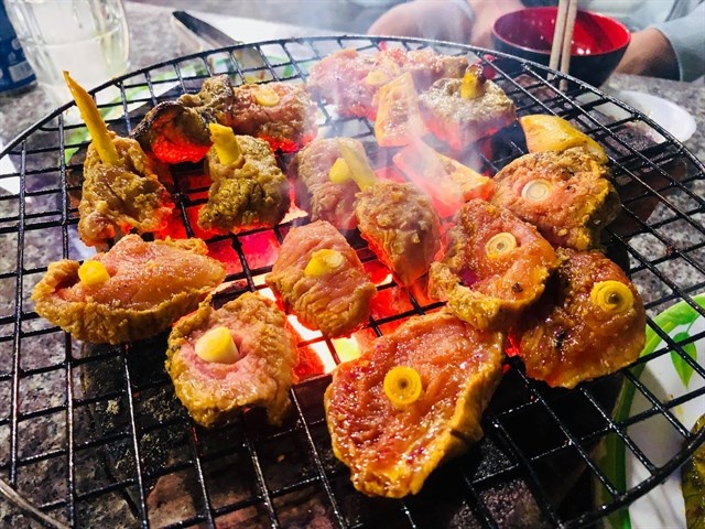 quan bo nuong noi tieng o TP.HCM anh 11