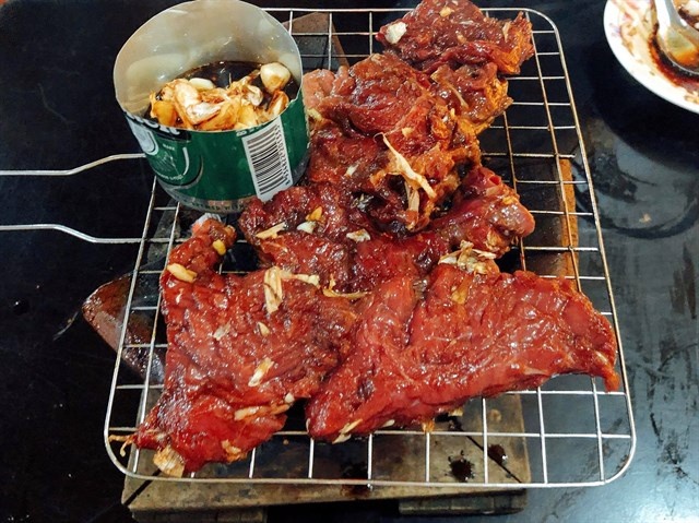 quan bo nuong noi tieng o TP.HCM anh 9