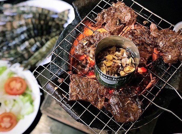 quan bo nuong noi tieng o TP.HCM anh 10