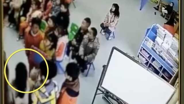 Khong ngu trua, 4 hoc sinh bi co giao phat tu tat vao mat hinh anh