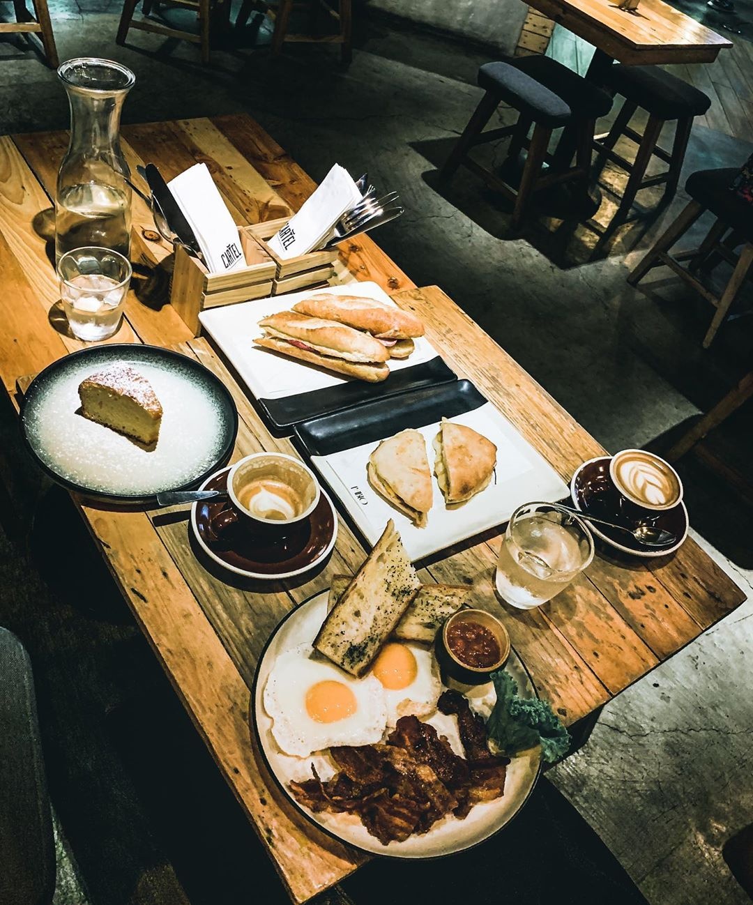 quan ca phe sang chanh anh 1