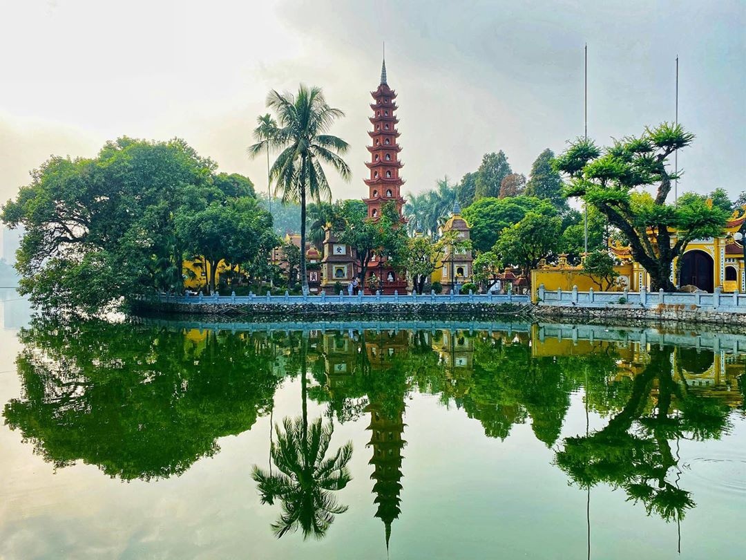Du xuan dau nam o 5 ngoi chua noi tieng Ha Noi hinh anh