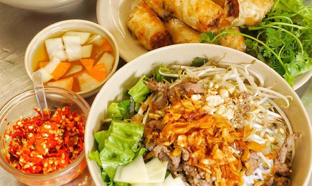 Cac mon bun nguoi thu hut tin do am thuc o TP.HCM hinh anh