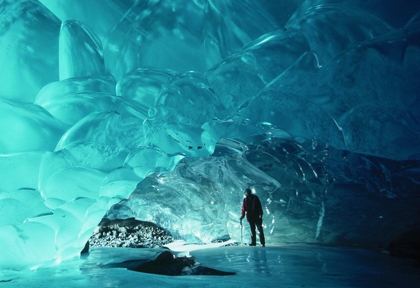 Hang dong dep tua xu so bang tuyet trong phim hoat hinh hinh anh