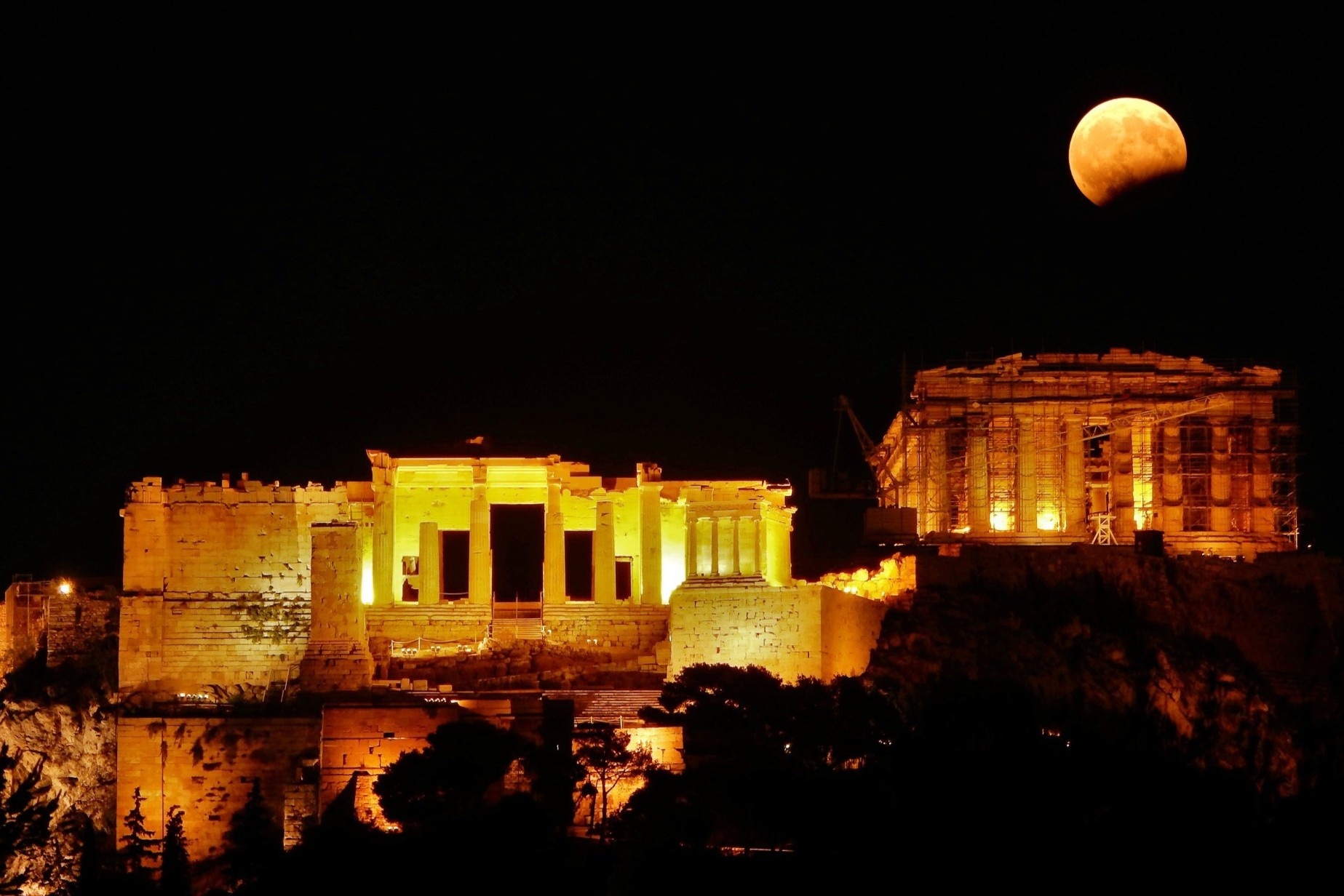 Su bien doi trong mot ngay cua thanh co o Hy Lap hinh anh